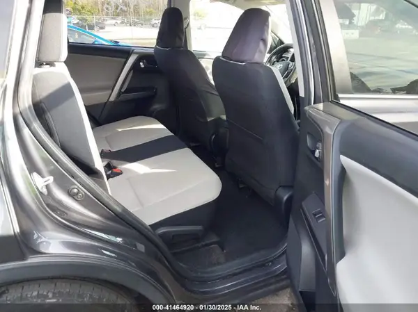 JTMWFREV1JJ169926 2018 TOYOTA RAV 4 - Image 8