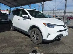 JTMWFREV1JJ188671 2018 TOYOTA RAV 4