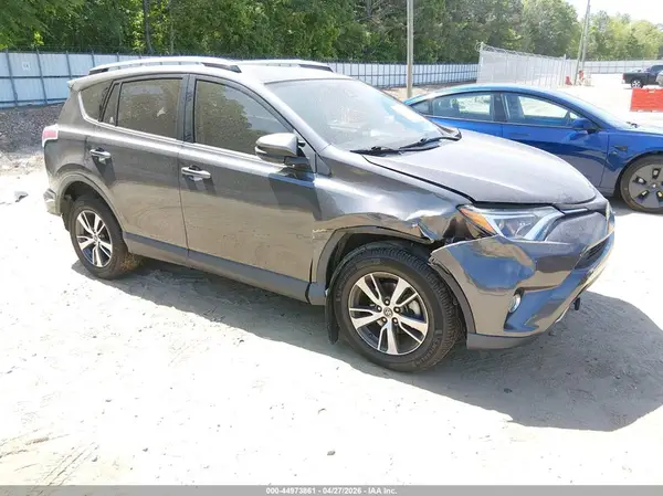 JTMWFREV1JJ752545 2018 TOYOTA RAV 4 - Image 1