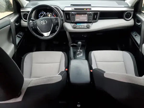 JTMWFREV2HD094260 2017 TOYOTA RAV 4 - Image 8