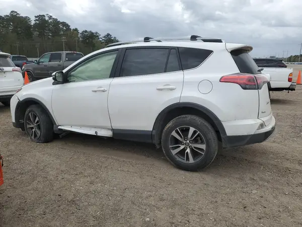 JTMWFREV2HD102891 2017 TOYOTA RAV 4 - Image 2