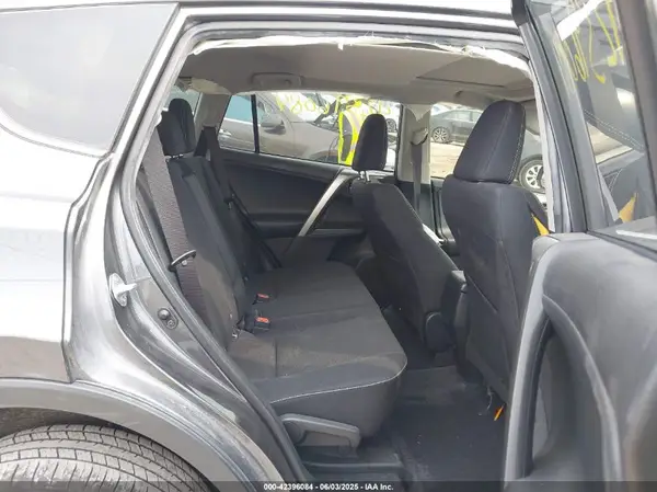 JTMWFREV2JD112875 2018 TOYOTA RAV 4 - Image 8