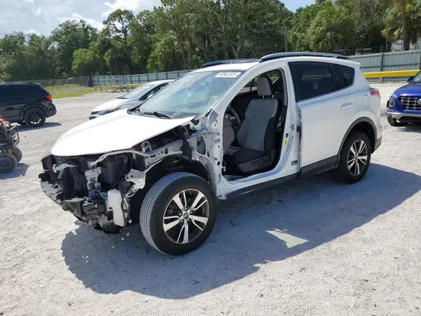 JTMWFREV2JD132639 2018 TOYOTA RAV 4 - Image 1
