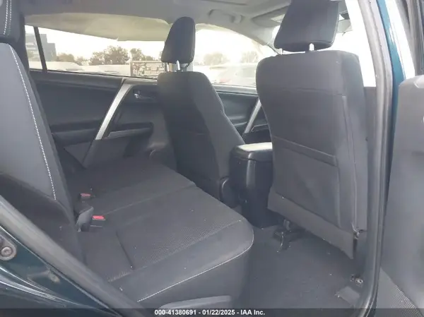 JTMWFREV2JJ151595 2018 TOYOTA RAV 4 - Image 8