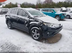 JTMWFREV2JJ176674 2018 TOYOTA RAV 4
