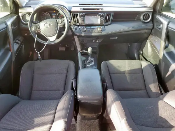 JTMWFREV2JJ189747 2018 TOYOTA RAV 4 - Image 8