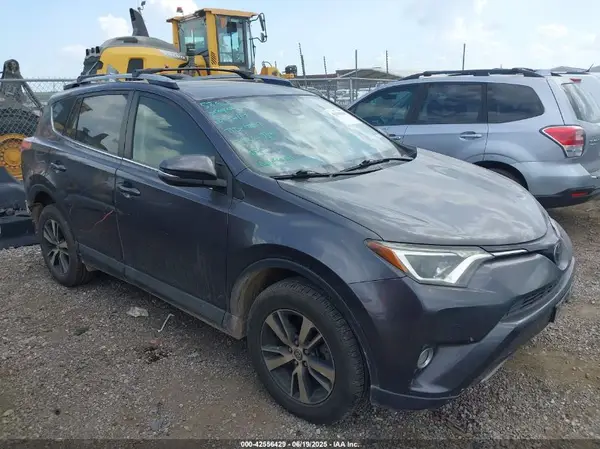 JTMWFREV2JJ738864 2018 TOYOTA RAV 4 - Image 1