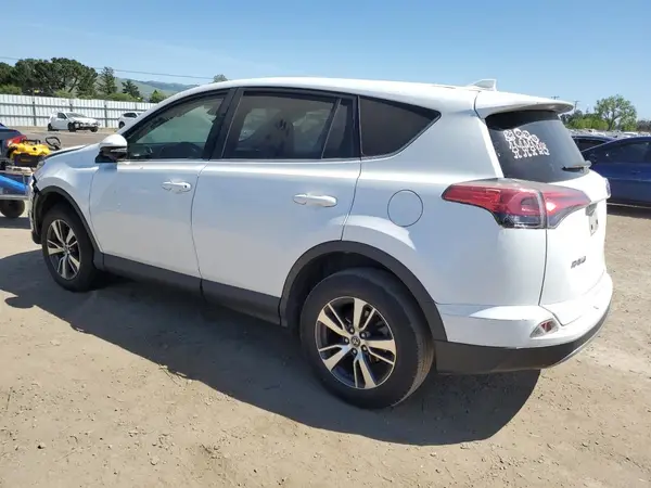 JTMWFREV2JJ745281 2018 TOYOTA RAV 4 - Image 2