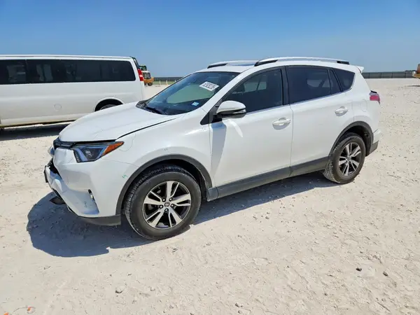 JTMWFREV2JJ751954 2018 TOYOTA RAV 4 - Image 1