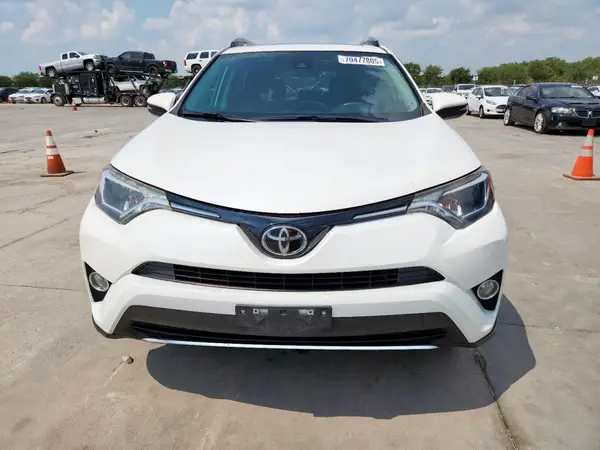 2017 TOYOTA RAV 4 COPART lot 70477805 auction photo 5