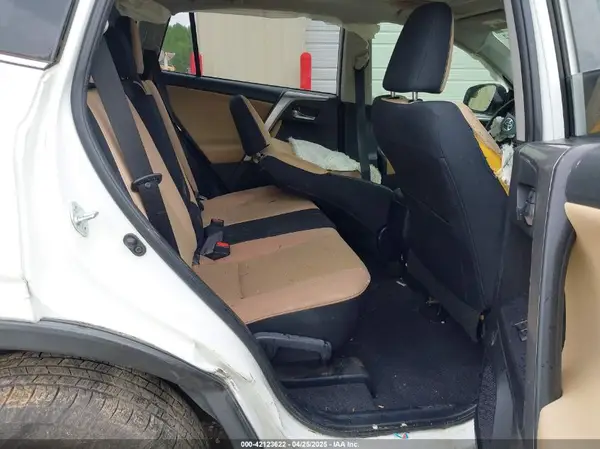 JTMWFREV3HJ101539 2017 TOYOTA RAV 4 - Image 8