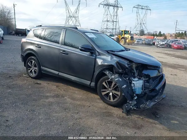 JTMWFREV3HJ103548 2017 TOYOTA RAV 4 - Image 1