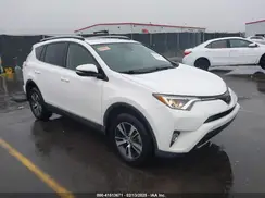 JTMWFREV3HJ127817 2017 TOYOTA RAV 4