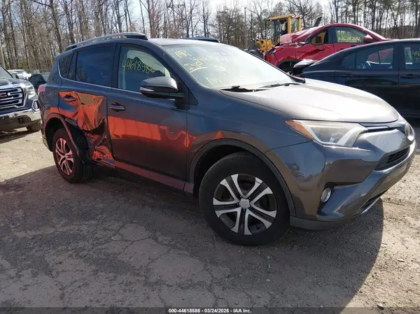 JTMWFREV3HJ144410 2017 TOYOTA RAV 4 - Image 1