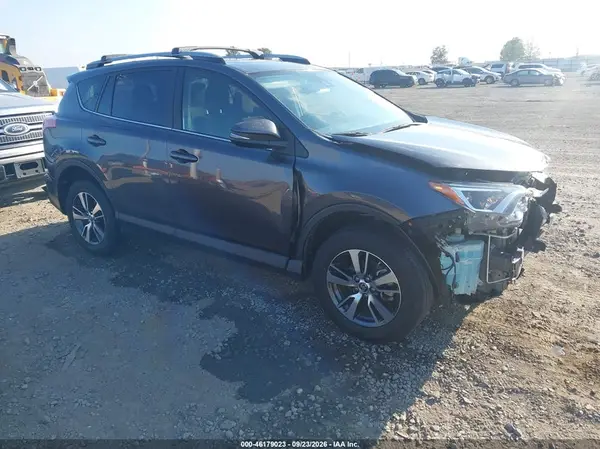 JTMWFREV3HJ144455 2017 TOYOTA RAV 4 - Image 1