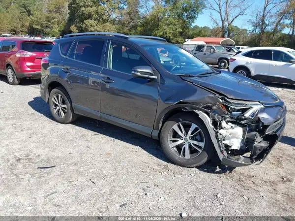 JTMWFREV3HJ708735 2017 TOYOTA RAV 4 - Image 1