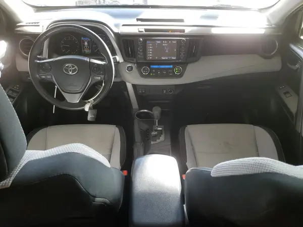 JTMWFREV3JD108785 2018 TOYOTA RAV 4 - Image 8
