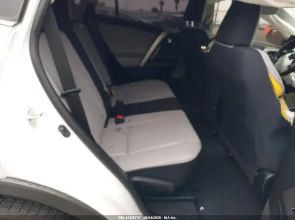 JTMWFREV3JD116420 2018 TOYOTA RAV 4 - Image 8