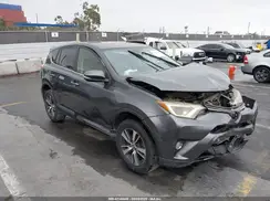 JTMWFREV3JD123190 2018 TOYOTA RAV 4