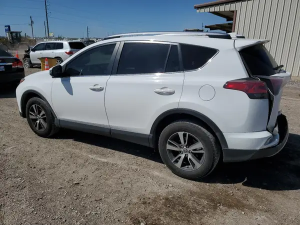 JTMWFREV3JJ157552 2018 TOYOTA RAV 4 - Image 2