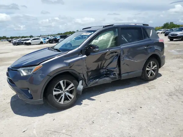 JTMWFREV3JJ166638 2018 TOYOTA RAV 4 - Image 1