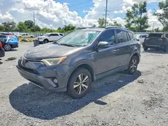 JTMWFREV3JJ178059 2018 TOYOTA RAV 4