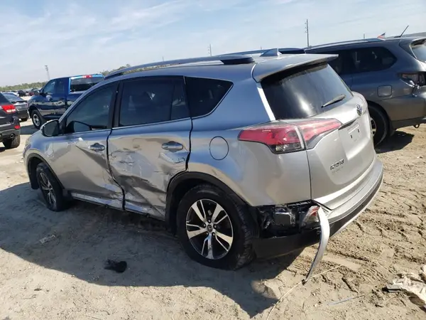 JTMWFREV3JJ178806 2018 TOYOTA RAV 4 - Image 2