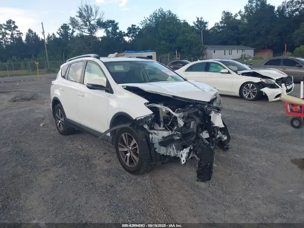 JTMWFREV3JJ183262 2018 TOYOTA RAV 4 - Image 1