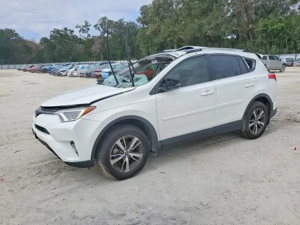 JTMWFREV3JJ186579 2018 TOYOTA RAV 4 - Image 1