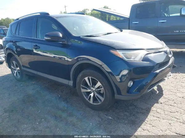 JTMWFREV3JJ189899 2018 TOYOTA RAV 4 - Image 1