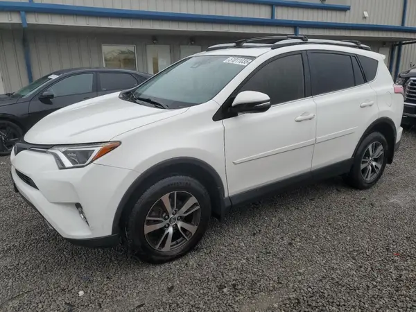 JTMWFREV3JJ746262 2018 TOYOTA RAV 4 - Image 1