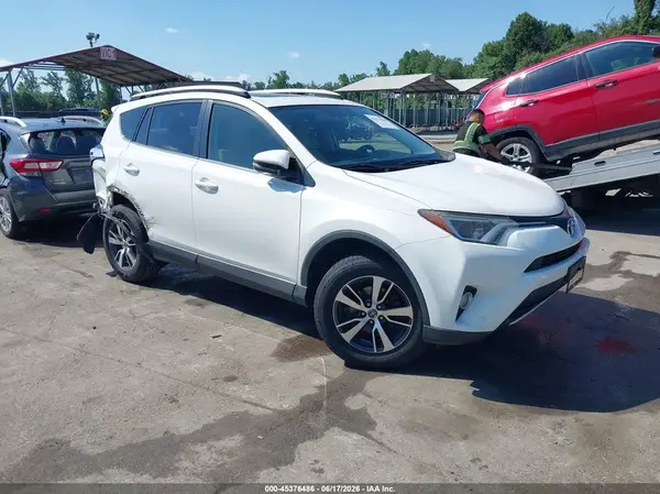 JTMWFREV4GJ100382 2016 TOYOTA RAV 4 - Image 1