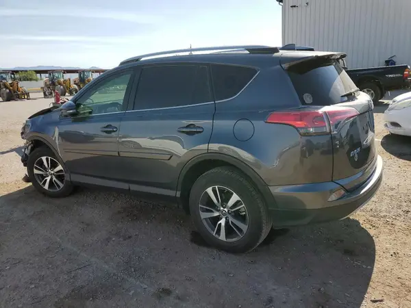 JTMWFREV4HD100995 2017 TOYOTA RAV 4 - Image 2