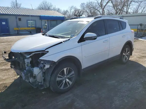 JTMWFREV4HD102469 2017 TOYOTA RAV 4 - Image 1