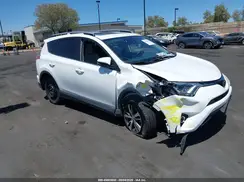 JTMWFREV4HJ121895 2017 TOYOTA RAV 4