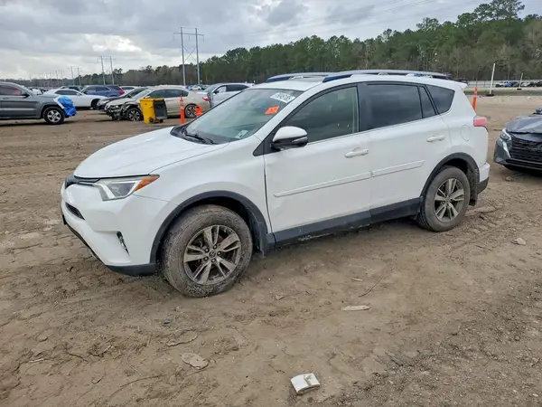 JTMWFREV4HJ721445 2017 TOYOTA RAV 4 - Image 1