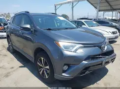JTMWFREV4JD128673 2018 TOYOTA RAV 4
