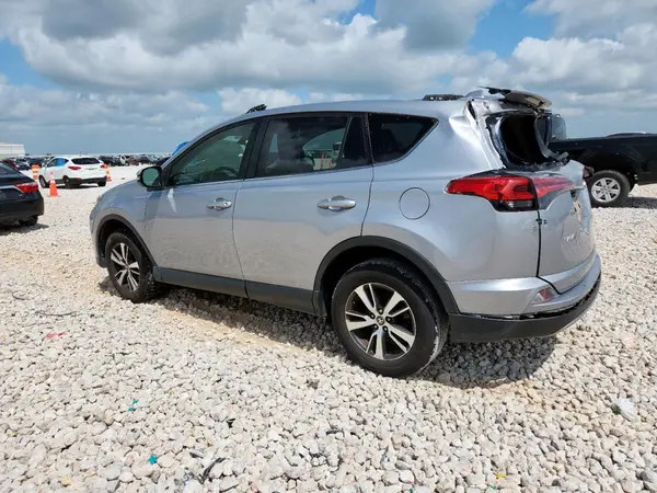 JTMWFREV4JD132500 2018 TOYOTA RAV 4 - Image 2