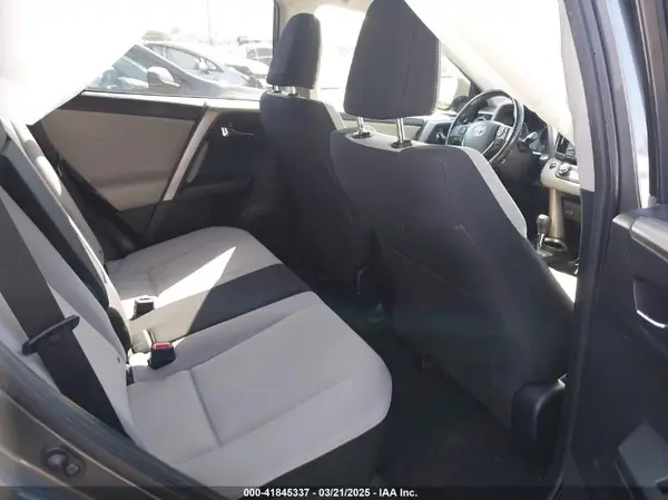 JTMWFREV4JJ168138 2018 TOYOTA RAV 4 - Image 8