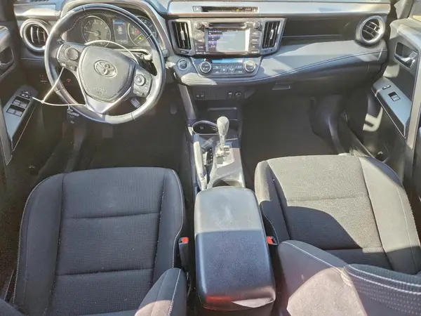 2018 TOYOTA RAV 4 auction photo 8