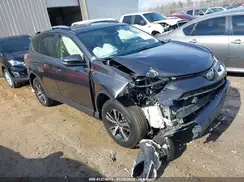 JTMWFREV4JJ747176 2018 TOYOTA RAV 4
