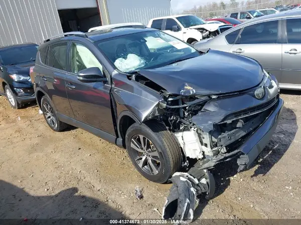 JTMWFREV4JJ747176 2018 TOYOTA RAV 4 - Image 1