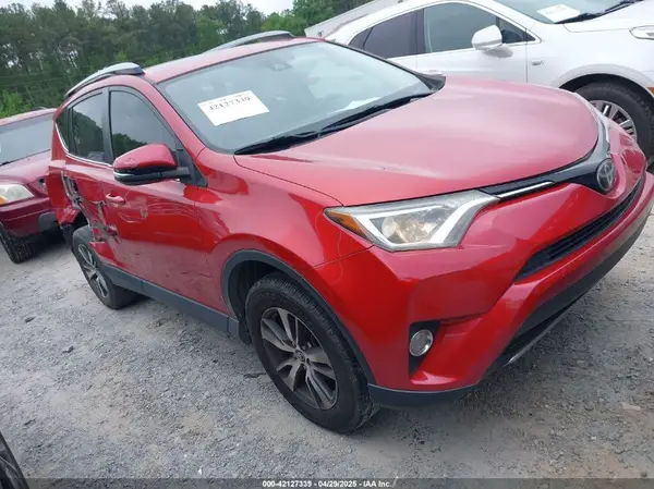 JTMWFREV5HJ110789 2017 TOYOTA RAV 4 - Image 1
