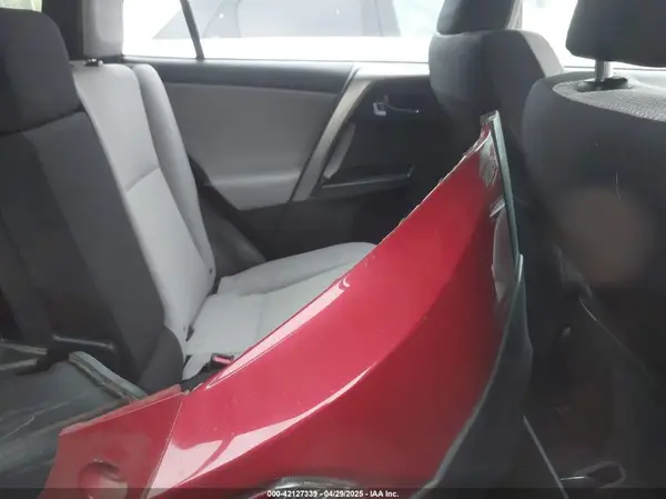 JTMWFREV5HJ110789 2017 TOYOTA RAV 4 - Image 8
