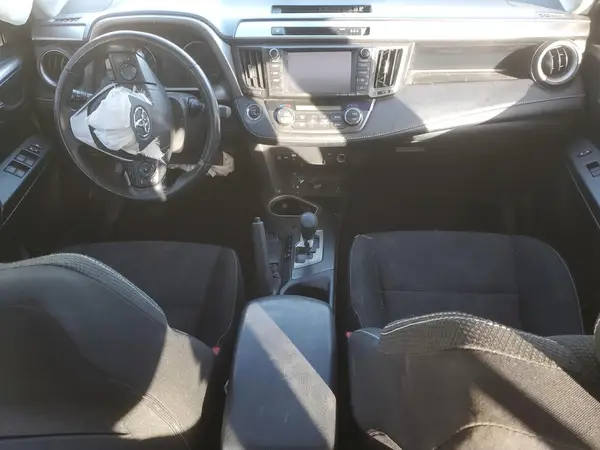 JTMWFREV5HJ126717 2017 TOYOTA RAV 4 - Image 8