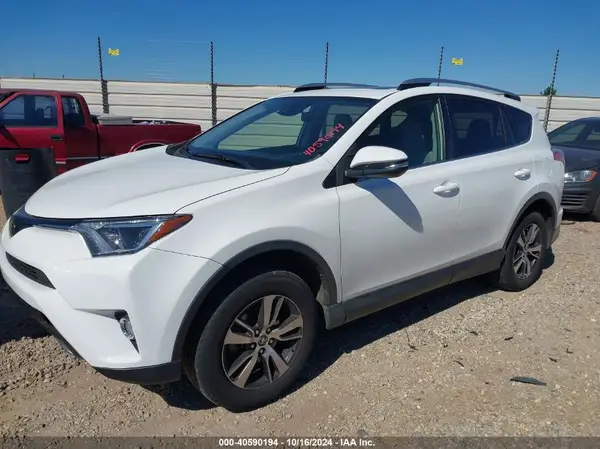 JTMWFREV5HJ712348 2017 TOYOTA RAV 4 - Image 2