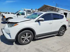 JTMWFREV5JD109033 2018 TOYOTA RAV 4