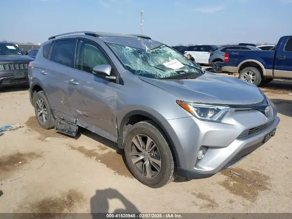 JTMWFREV5JD123725 2018 TOYOTA RAV 4 - Image 1
