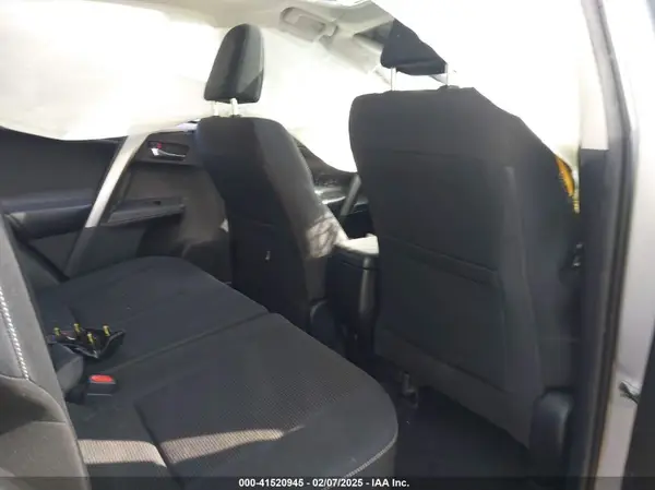 JTMWFREV5JD123725 2018 TOYOTA RAV 4 - Image 8
