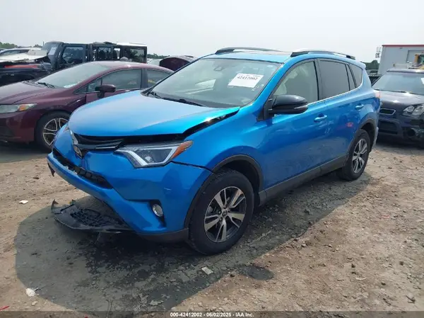 JTMWFREV5JJ181366 2018 TOYOTA RAV 4 - Image 2